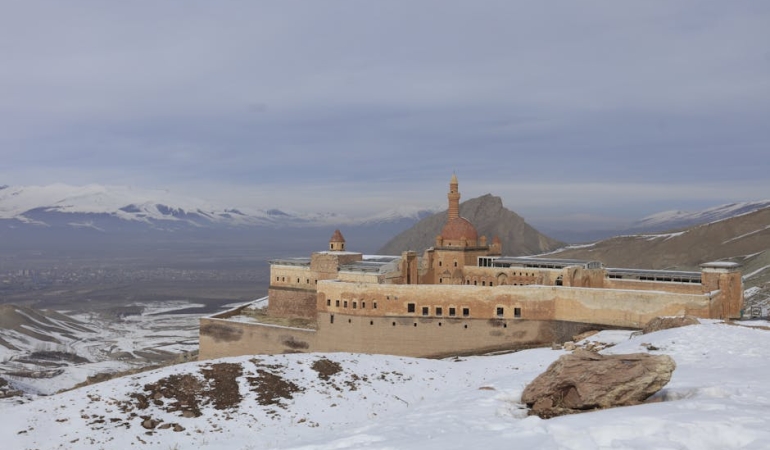 Agri-Tariminda-Dev-Hamle-Karlar-Altinda-800-Milyon-TL8217lik-Uretim-Merkezi-featured