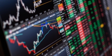 Altin-Piyasasinda-Yon-Belirsizligi-7-Subat-Fiyatlari-Nasil-Seyrediyor-featured