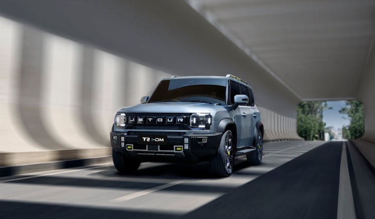 Ikinci-El-Piyasasinda-Dengeler-Degisiyor-Elektrikli-ve-Hibritlere-Talep-Tirmaniyor-featured