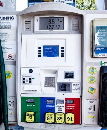 Orta-Dogu-Gerilimi-Tirmanirken-Petrol-Fiyatlari-10-Artisla-90-Dolari-Asabilir-featured