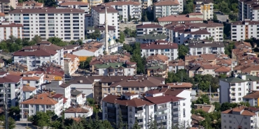 Turkiye-Nufusu-2023-Yillik-Artis-ve-Buyuk-Sehirlerin-Demografik-Haritasi-featured