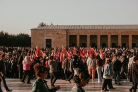 Agaoglu-Avrasya-GYO-Halka-Arzi-Basladi-Katilim-Endeksi-Uygun-Mu-featured