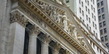 New-York-Borsasi-Pozitif-Basladi-Enflasyon-ve-Banka-Kazanclari-Odakta-featured